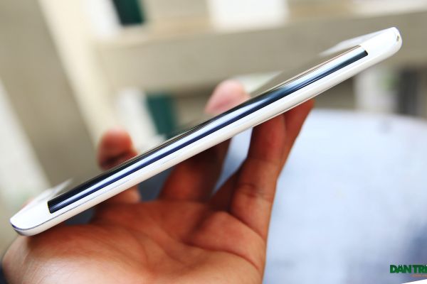 Cận cảnh Galaxy Note Edge sắp bán ra tại Việt Nam 15