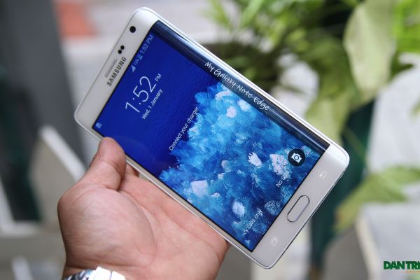 Cận cảnh Galaxy Note Edge sắp bán ra tại Việt Nam