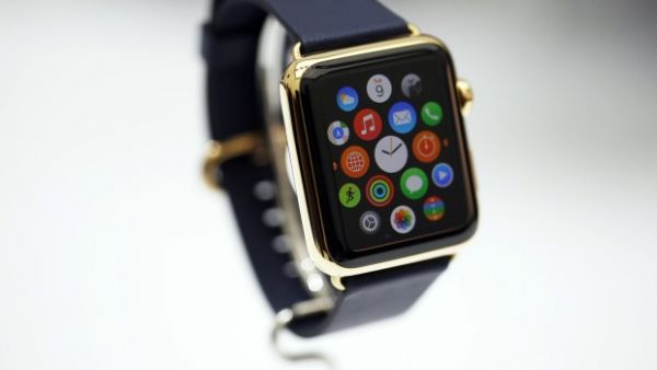 CEO Tim Cook: Apple Watch sẽ “lên kệ” từ tháng 4