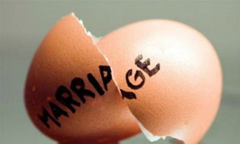 Vợ kiên quyết đòi ly hôn vì những việc nhỏ nhặt