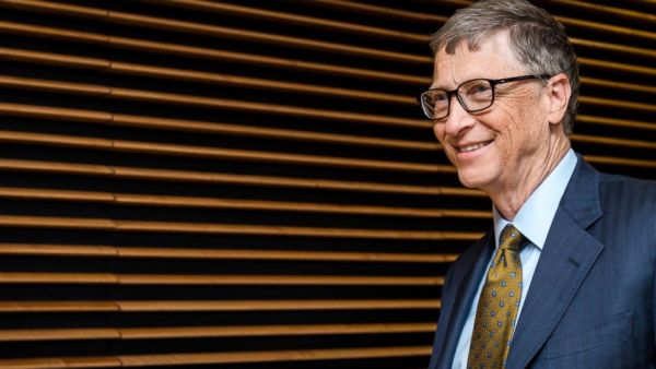Bill Gates: “Tôi cảm thấy ngớ ngẩn vì chỉ nói được tiếng Anh”