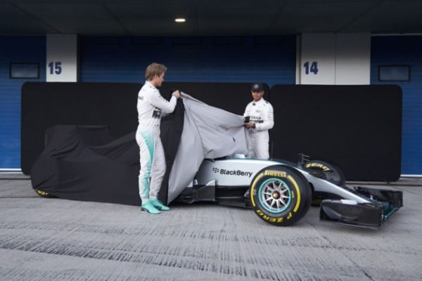 F1 W06 Hybird sẽ giúp Hamilton bảo vệ chức vô địch?