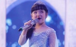 Con gái Trang Nhung “đốn tim” GK Vietnam"s got talent