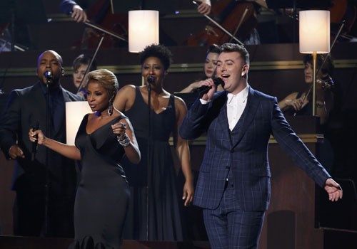 Những màn trình diễn ấn tượng tại Grammy 2015 10