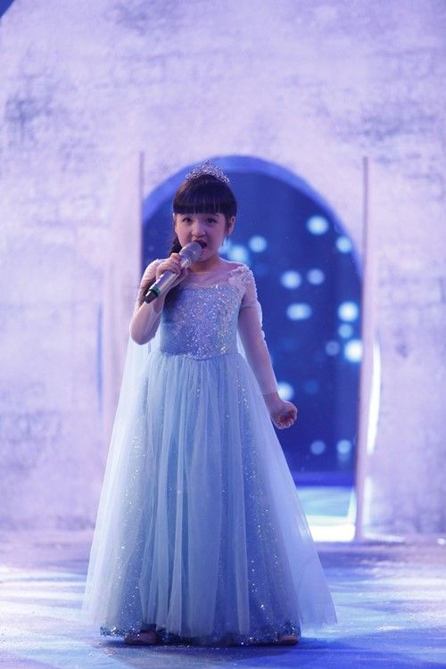 Con gái Trang Nhung “đốn tim” GK Vietnam"s got talent 6