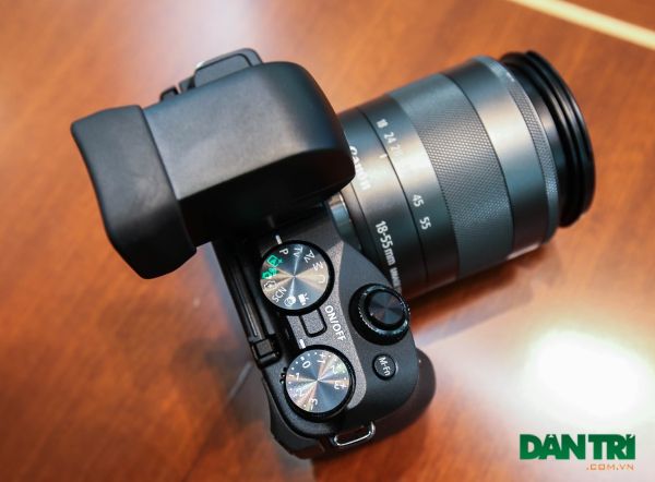 Cận cảnh máy ảnh không gương lật Canon EOS M3 mới nhất 3