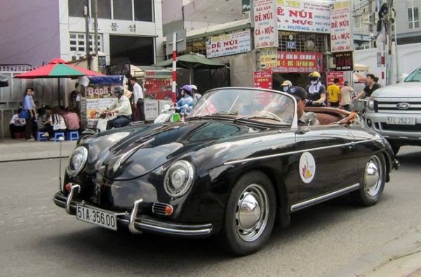 Xe Porsche hàng hiếm xuất hiện ở Sài Gòn 4