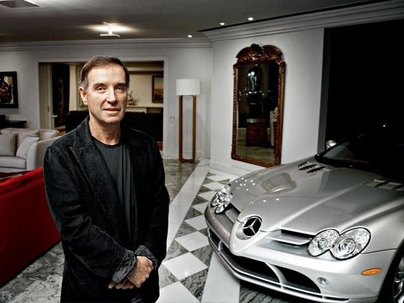 Cảnh sát tịch thu siêu xe của tỷ phú giàu thứ 7 thế giới