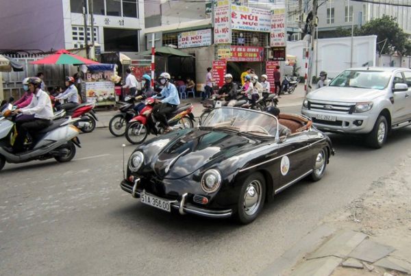 Xe Porsche hàng hiếm xuất hiện ở Sài Gòn 3