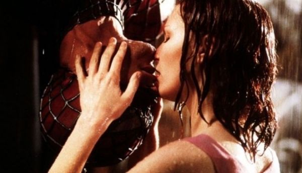 10 nụ hôn kinh điển của điện ảnh Hollywood hiện đại 3