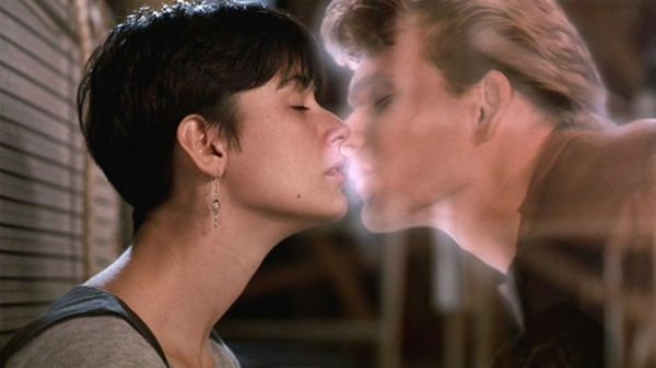 10 nụ hôn kinh điển của điện ảnh Hollywood hiện đại