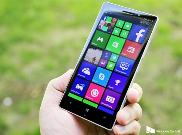 Lý do các máy Lumia cao cấp chưa được lên Windows 10