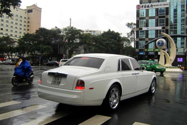 Loạt xe siêu sang xuất hiện ở Sài Gòn trong năm 2014 18