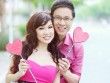 MC Anh Quân hôn Kavie Trần trên phố mừng Valentine