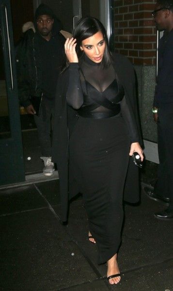 Kim Kardashian ăn vận gợi cảm tại tuần lễ thời trang New York 8