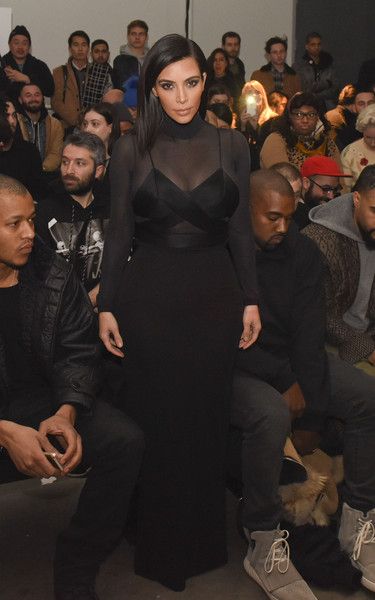 Kim Kardashian ăn vận gợi cảm tại tuần lễ thời trang New York 10