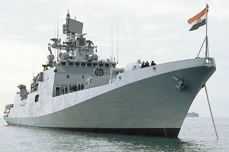 Ấn Độ đóng 7 tàu khu trục, 6 tàu ngầm cạnh tranh với Trung Quốc