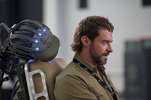 Hugh Jackman "lột xác" ngoạn mục với "Chappie" 12