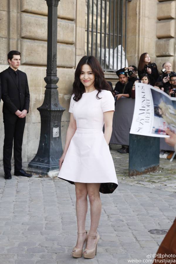 Song Hye Kyo đẹp rạng ngời ở kinh đô thời trang Paris 2
