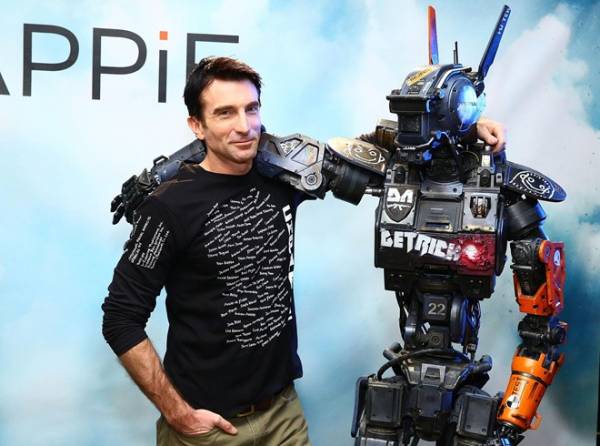 ‘Chappie’ - Khi người máy cũng biết trưởng thành 3