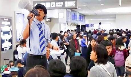 Sân bay Nhật náo loạn vì 3 khách Trung Quốc ham mua sắm