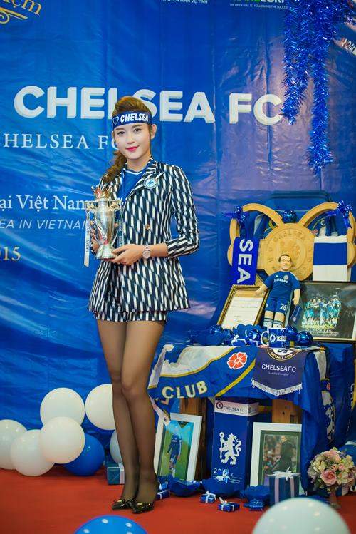 Á hậu Huyền My xinh tươi dự sinh nhật CLB Chelsea 33