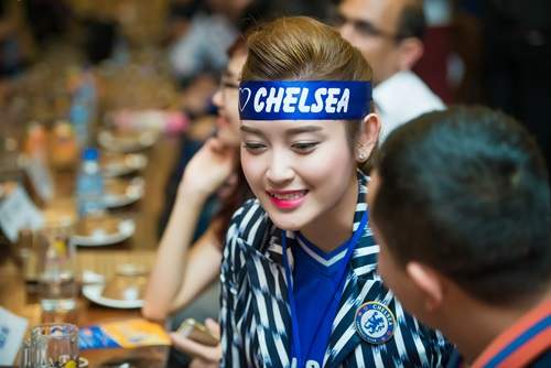 Á hậu Huyền My xinh tươi dự sinh nhật CLB Chelsea 15