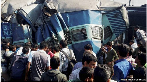 Số người chết trong tai nạn xe lửa Ấn Độ tăng lên 30 người 2