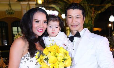 Dustin Nguyễn - Bebe Phạm tổ chức tiệc cưới