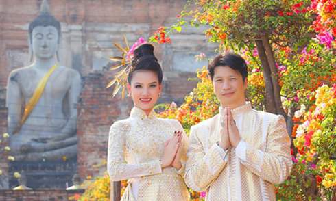 Dustin Nguyễn và vợ đến Thái Lan kỷ niệm ngày yêu nhau