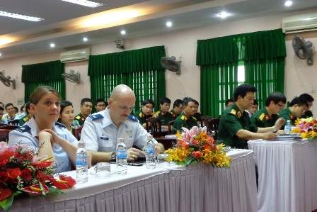 Quân y Việt Nam và Hoa Kỳ hợp tác trao đổi kinh nghiệm