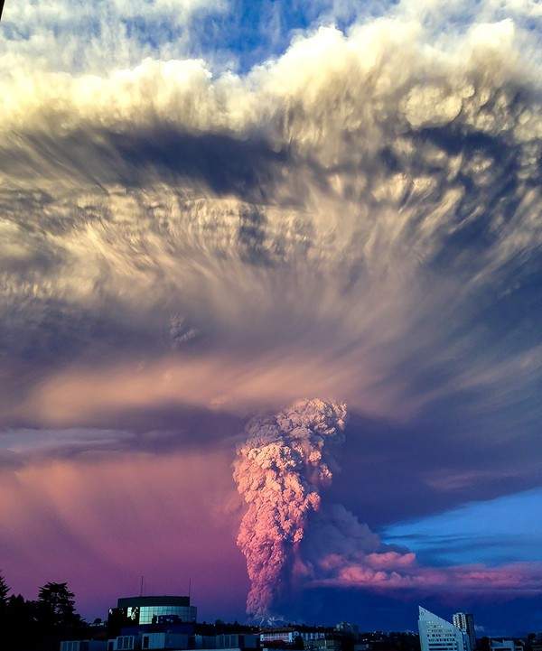 Cận cảnh núi lửa Chile đang phun trào khiến bạn hết hồn 3