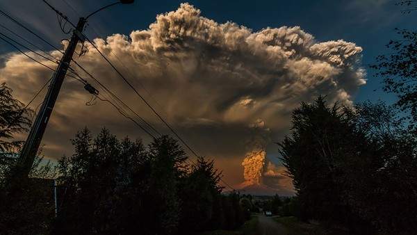 Cận cảnh núi lửa Chile đang phun trào khiến bạn hết hồn 12