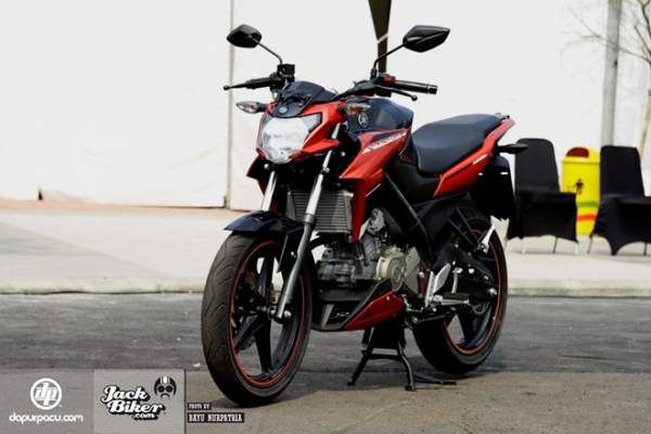 Yamaha ra mắt xe côn tay V-Ixion phiên bản mới