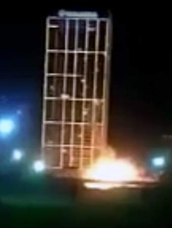 Hà Nội: Cháy nổ như bom tại cao ốc 40 tầng, nhiều người hoảng loạn bỏ chạy 2