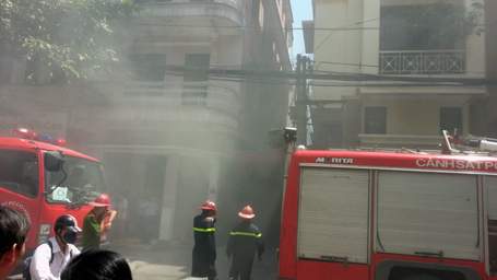 Hà Nội: Khu dân cư hoảng loạn vì 2 vụ cháy liên tiếp 2