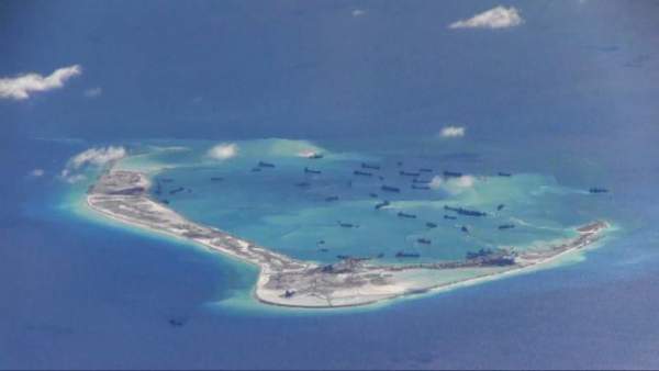 Tổng thống Mỹ cảnh báo về hoạt động xây đảo của Trung Quốc