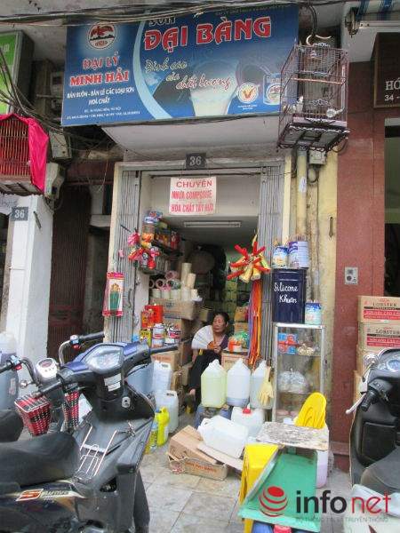 "Sửng sốt" với những cửa hàng siêu nhỏ, siêu đắt ở Hà Nội 51