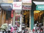 "Sửng sốt" với những cửa hàng siêu nhỏ, siêu đắt ở Hà Nội
