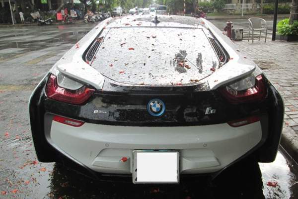 Xe thể thao BMW i8 hàng hiếm ở Sài Gòn 5