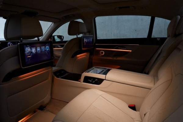 5 công nghệ của BMW 7-Series khiến bạn “sướng như vua” 3