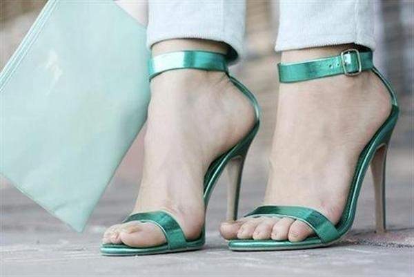 Ankle strap - Mẫu sandals được Sao yêu thích nhất tại Cannes 2015 15