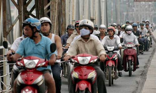 Báo cáo Thủ tướng việc tạm dừng thu phí đường bộ với xe máy