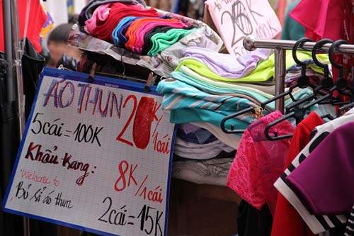 Kinh nghiệm mua buôn quần áo rẻ, đẹp ở chợ Ninh Hiệp 3