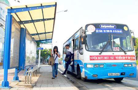 TPHCM: Mở thêm tuyến buýt vào sân bay Tân Sơn Nhất