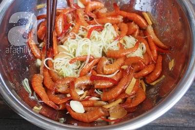 Cách làm tôm chua thơm ngon đúng vị xứ Huế 9