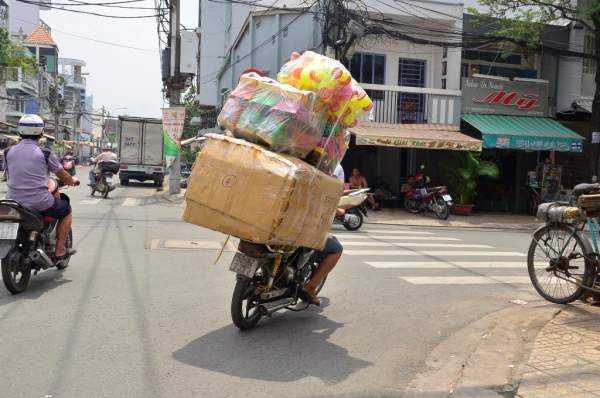 “Siêu xe nhiều không” tung hoành khắp đường phố Sài Gòn 5