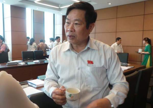 Bộ trưởng Nguyễn Bắc Son nói về việc Chính phủ nhất quyết phải “lên” facebook