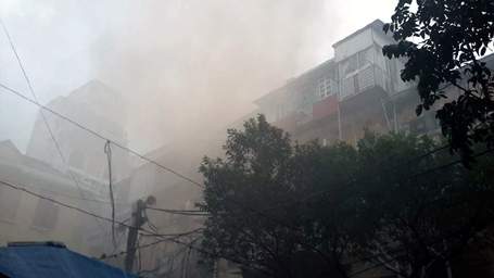 Hà Nội: Hỏa hoạn tại khu tập thể cũ trên phố Trần Quốc Toản 2