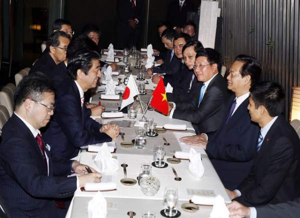 Thủ tướng Việt Nam - Nhật Bản thúc đẩy phê chuẩn và triển khai TPP 2